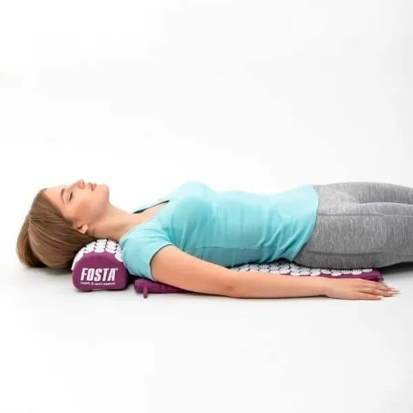 F 0107 Аппликатор (Аккупунктурный коврик+валик)