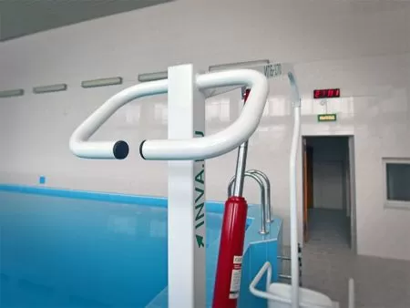 Подъемник для бассейна ИНВА Енисей ИПБ-170Г с гидравлическим приводом