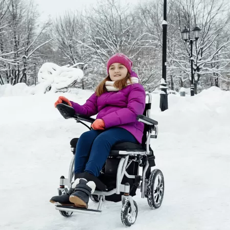 Кресло-коляска с электроприводом "Ortonica" Pulse-620 пневматические колеса, ширина сиденья 18"(45см) PP